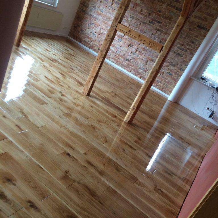 PARKETTSANIERUNG – INNENAUSBAU HARDEGSEN UG